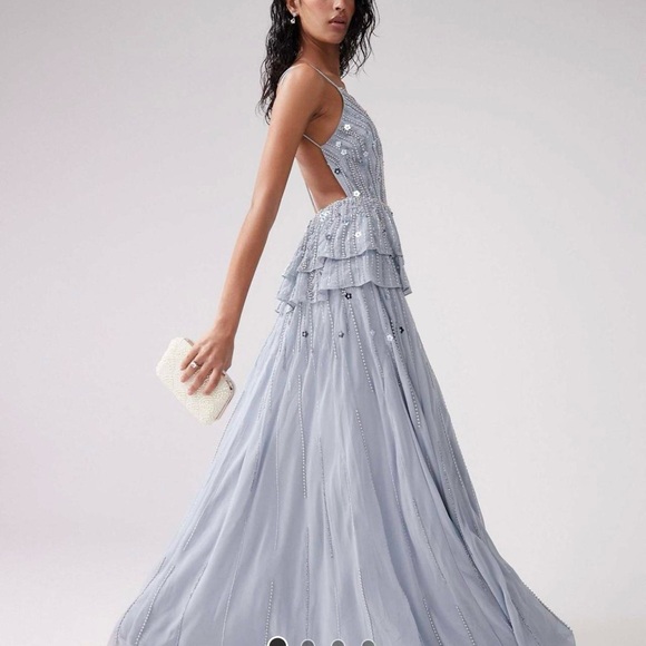 🦋Deep V Cami Peplum Maxi Dress🦋 - Picture 2 of 4